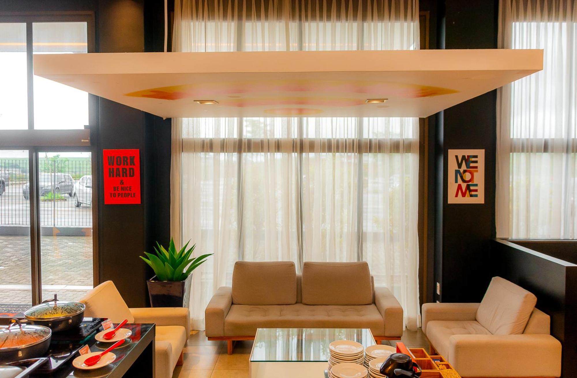 Golden Tower Shopping By Fenix Hoteis (Adults Only) بوسو أليغري المظهر الخارجي الصورة